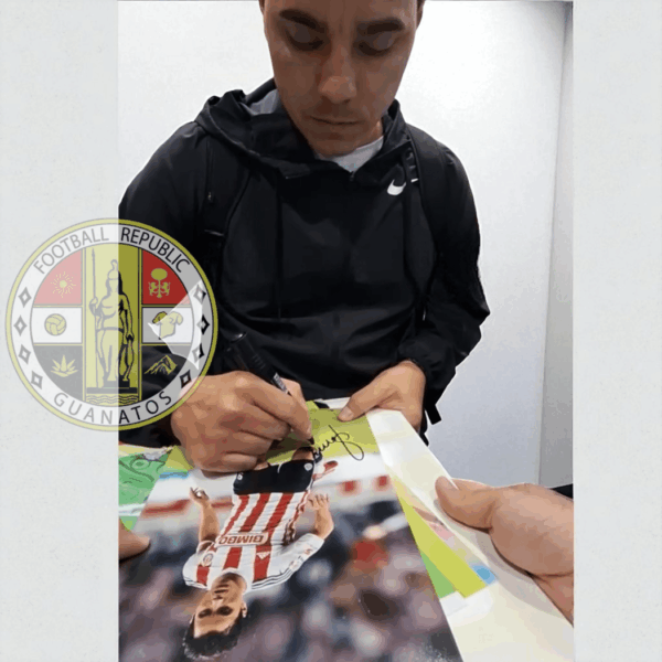 Autógrafo Omar Bravo - Imagen 3