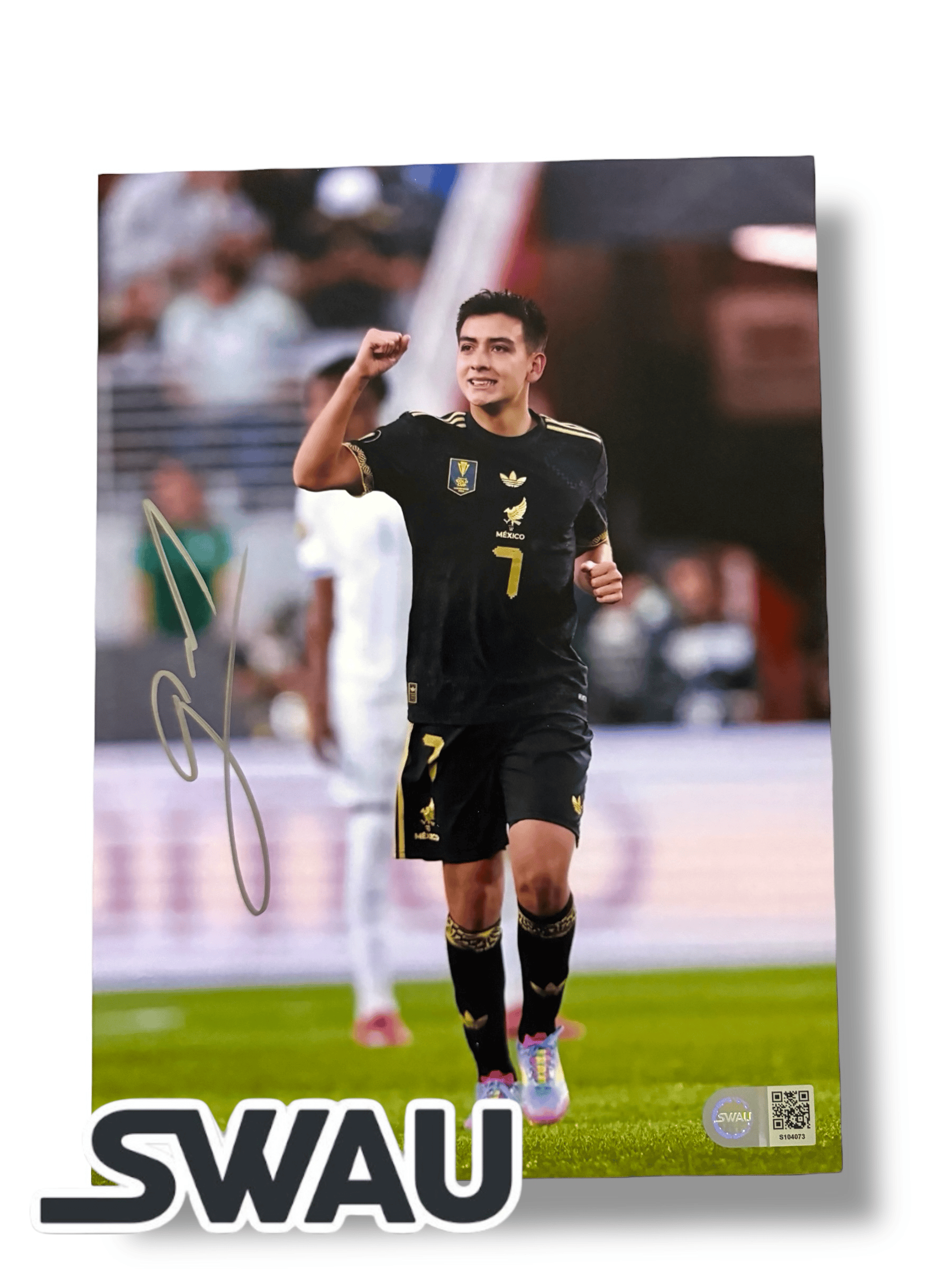 FootballRepublic_Gilberto Mora_Firma